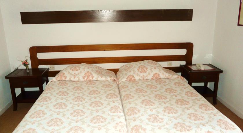 Hotel Le Mas Fleuri Vernet-les-Bains Rom bilde