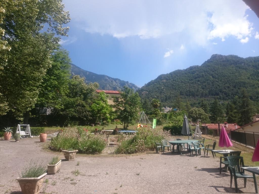 Hotel Le Mas Fleuri Vernet-les-Bains Eksteriør bilde