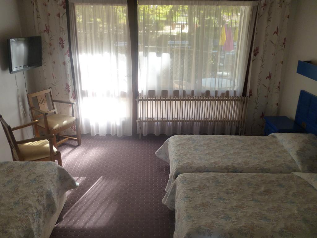 Hotel Le Mas Fleuri Vernet-les-Bains Eksteriør bilde