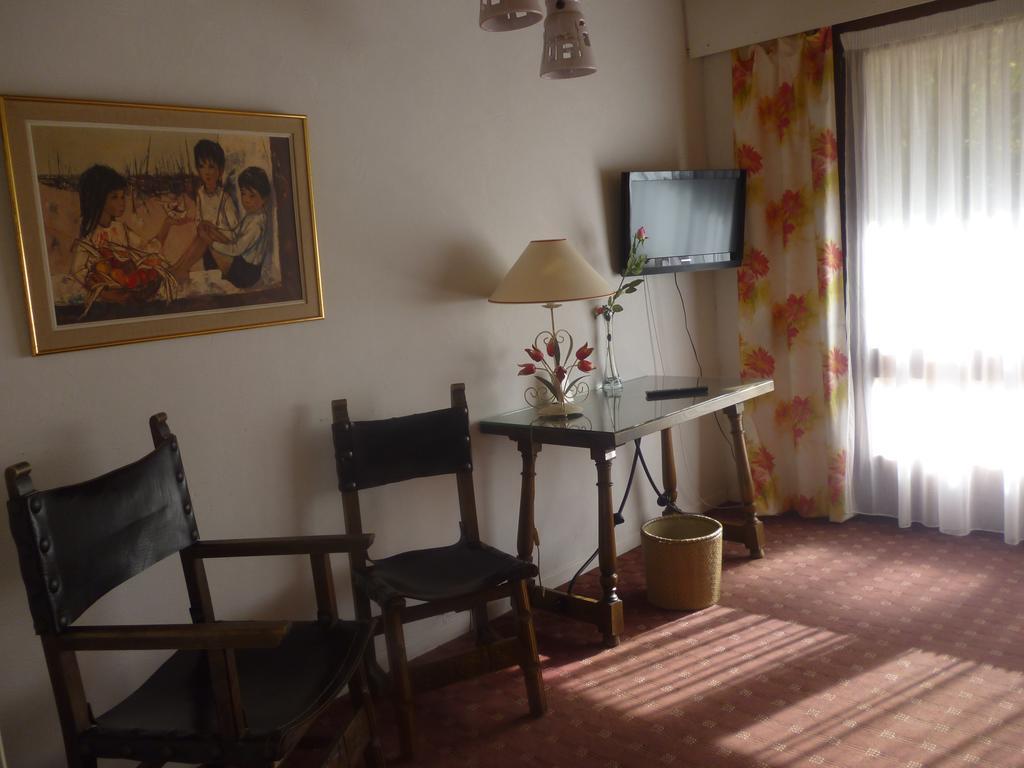 Hotel Le Mas Fleuri Vernet-les-Bains Eksteriør bilde