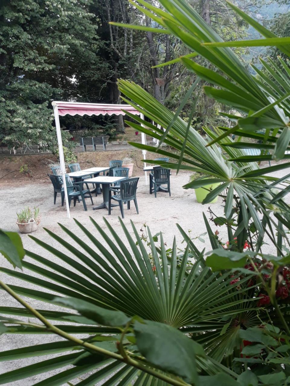 Hotel Le Mas Fleuri Vernet-les-Bains Eksteriør bilde